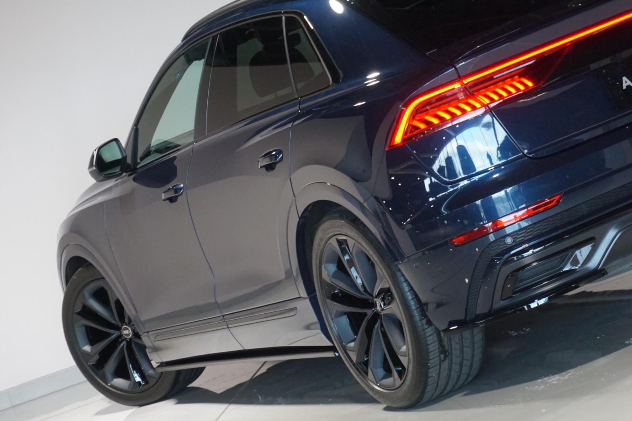 Audi Q8 3.0 TFSI V6 55 Black Edition SUV 5dr Petrol Tiptronic quattro Euro 6 (s/s) (340 ps)